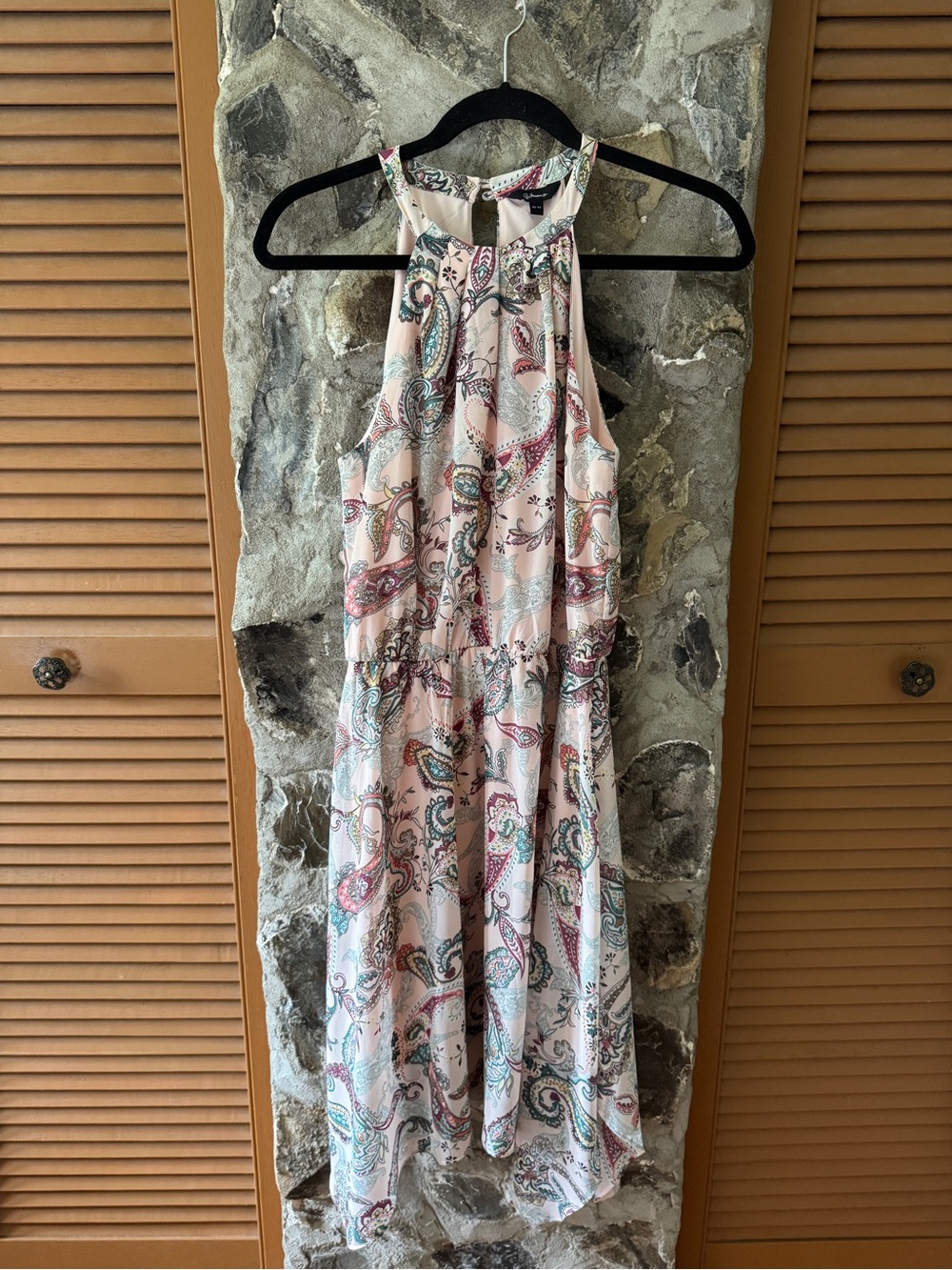 REITMANS-Sleeveless Pink Paisley Summer Dress
